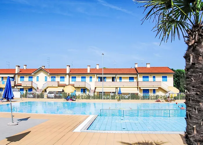 Solmare-52 By Interhome Rosapineta